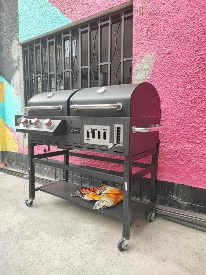 Baku Laureles Hostel Medellín Zewnętrze zdjęcie